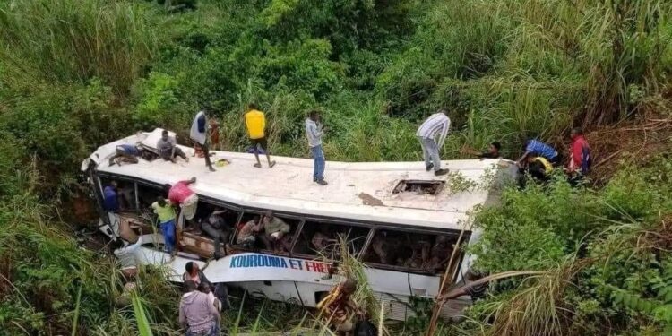 Drame à Macenta: des dizaines de morts dans un accident de la route
