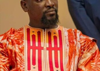 Présidentielles en Guinée: la candidature du Général Doumbouya se précise