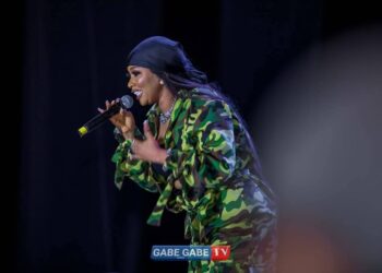 Djelykaba Bintou fait le plein mais pèche artistiquement