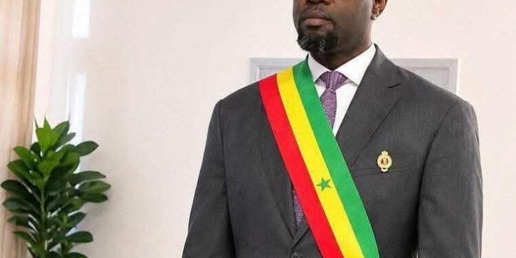 Sénégal: réintégré puis élu président de l’AN, Sonko ouvre les hostilités avec le président Diomaye