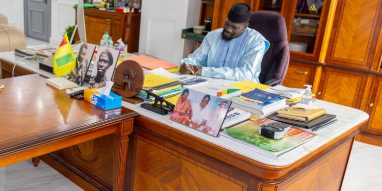 Entre corruption et nécessité, le président Doumbouya justifie le limogeage de ministres et la création de nouvelles régions et préfectures