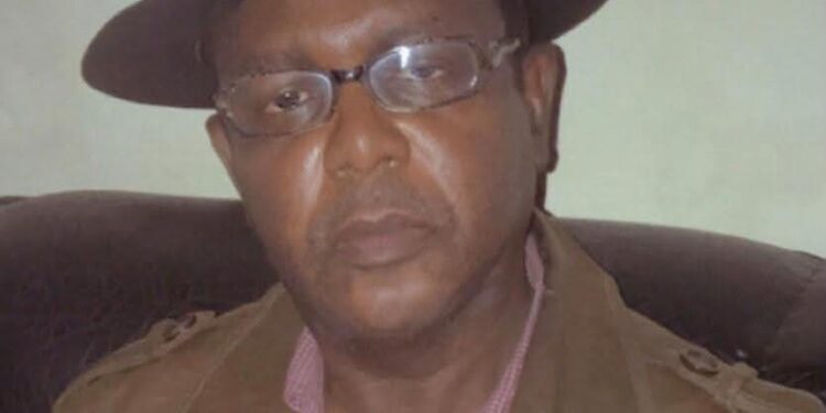 Vibrant hommage à Top Sylla : “Une encyclopédie vient de disparaître !” (Tibou Kamara)
